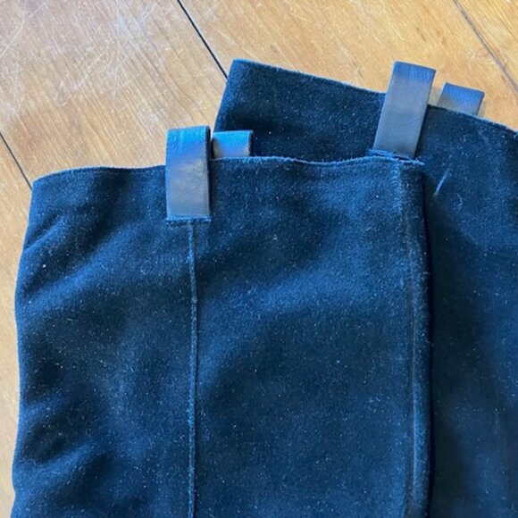 Slouchy Black suede block heel boots. Really cute! - Picture 4 of 7